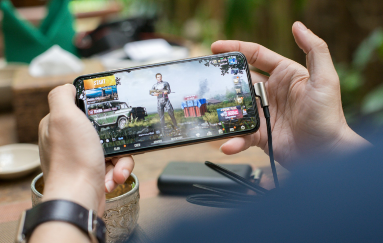 Mobile Gaming in 2025: Innovations and Popular Genres