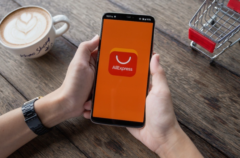 Dropship with AliExpress: A Complete Beginner’s Guide